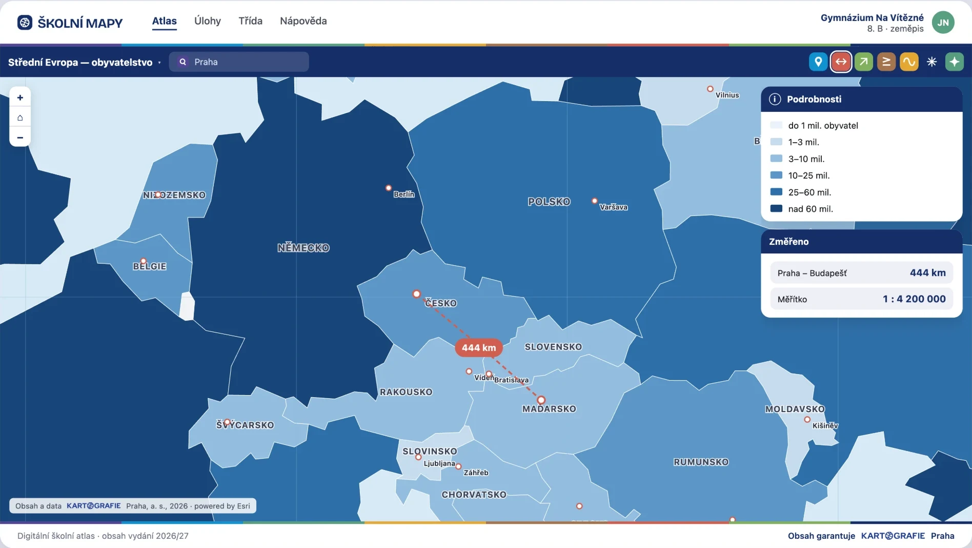 Mapa obyvatelstva střední Evropy se změřenou vzdáleností Praha až Budapešť